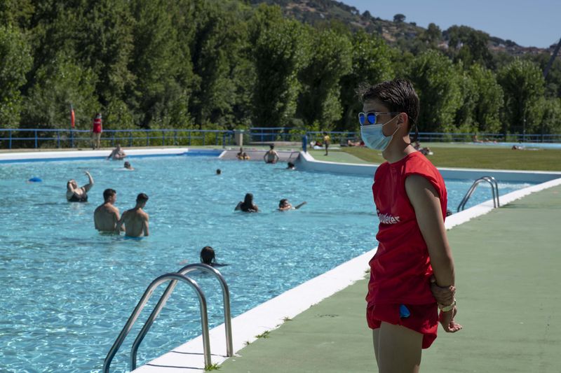 Oira (Ourense). 29/06/2020. Apertura de las piscinas de Oira con limitación de aforo y otras medidas por el Covid-19.
Foto: Xesús Fariñas