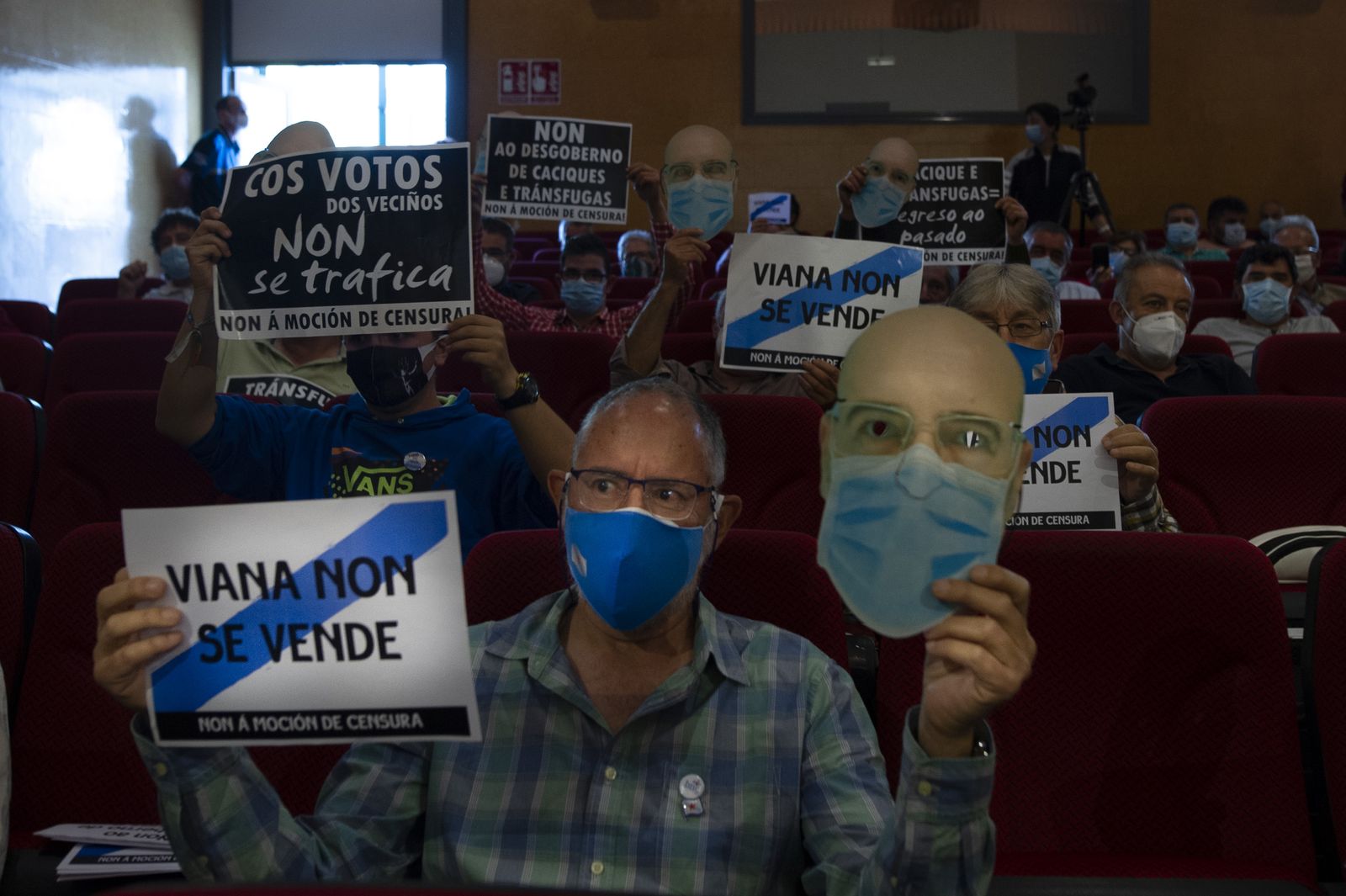 Viana do Bolo 1/9/20
Pleno con moción de censura al alcalde de Viana do Bolo

Fotos Martiño Pinal