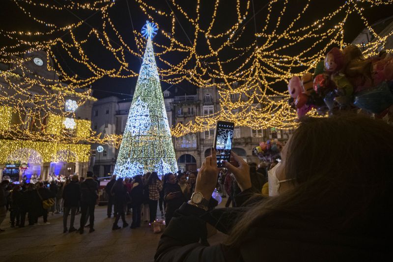 Ourense. 03/12/2021. Inauguración do alumeado de nadal en Ourense.
Foto: Xesús Fariñas