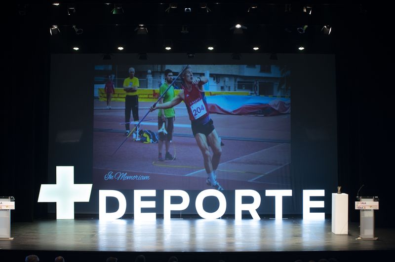 Ourense 15/12/21
Gala + deporte en el auditorio

Fotos Martiño Pinal
