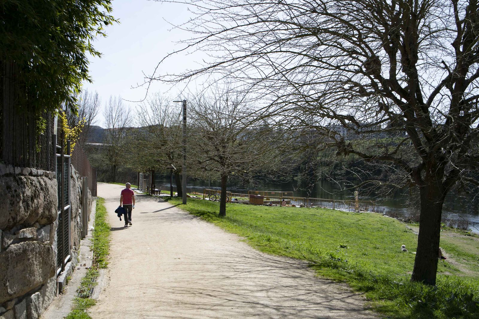 Ourense. 18/03/2022. reportaje sobre el Ecobarrio de A Ponte. Paseo del Miño en A Chavasqueira.
Foto: Xesús Fariñas